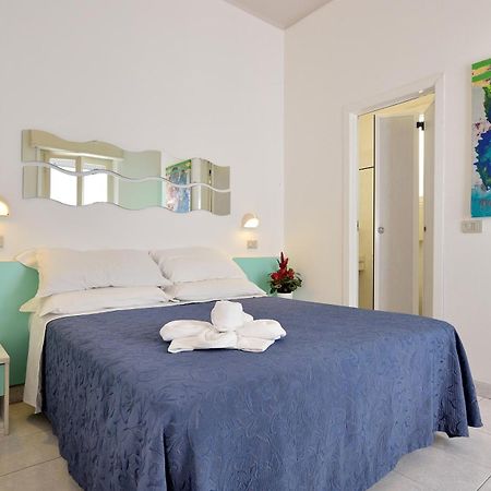 קאטוליקה Hotel Oltremar B&B מראה חיצוני תמונה