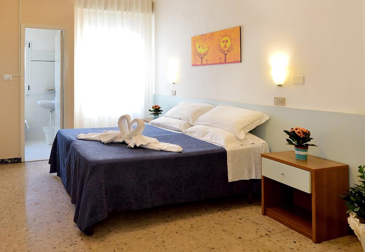 קאטוליקה Hotel Oltremar B&B מראה חיצוני תמונה