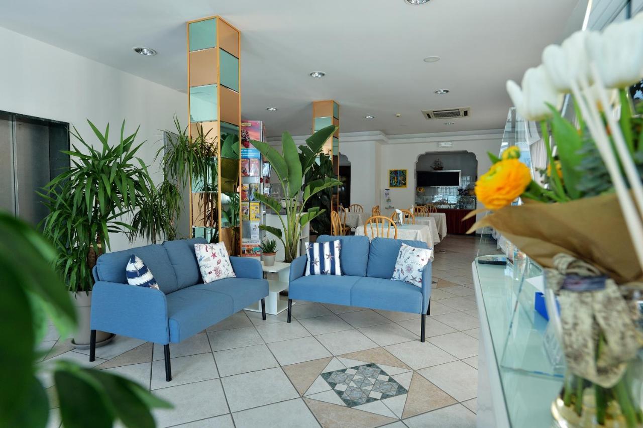 קאטוליקה Hotel Oltremar B&B מראה חיצוני תמונה